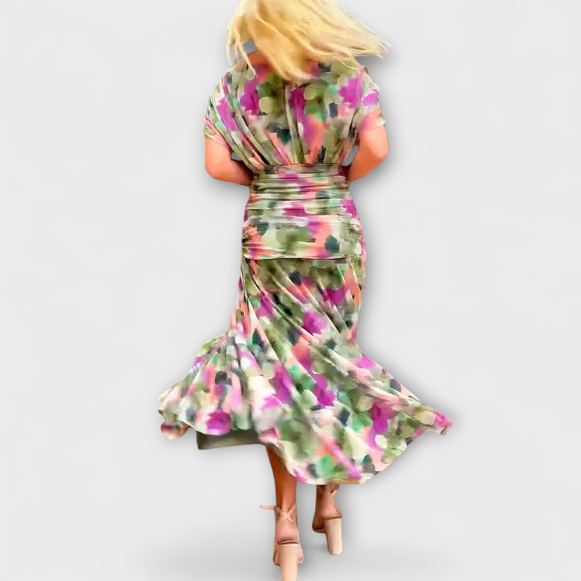 Aurora - Stilren maxiklänning med V-ringning